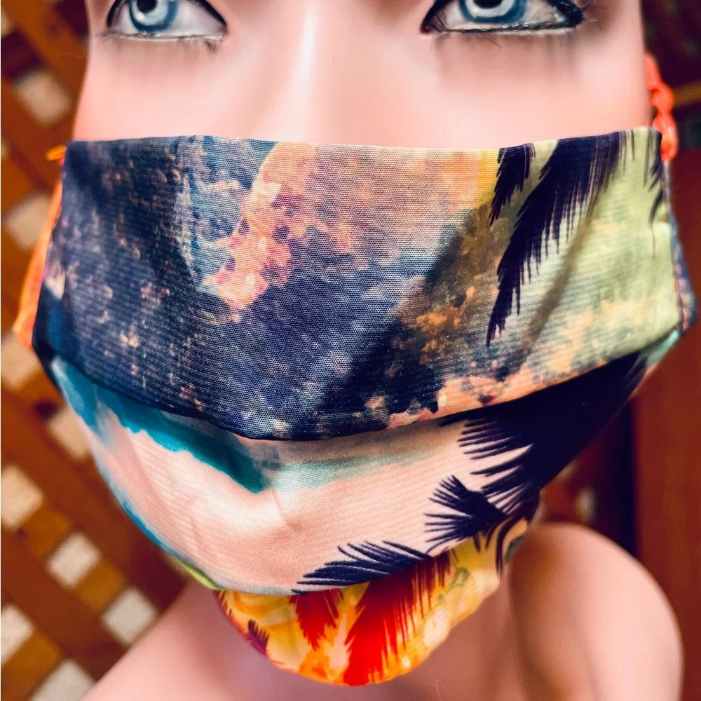 LE SUPERBE Tropical Print REVERSIBLE Fabric FACE MASK O/S